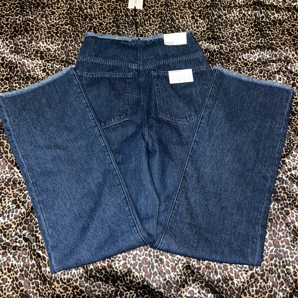 WeWoreWhat Frayed Indigo Denim Jeans - Picture 2 of 9